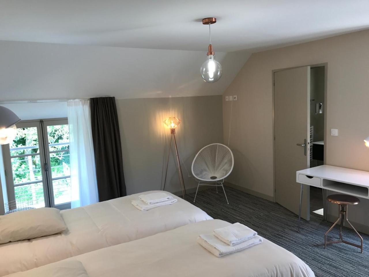 Echologia Hotel Louverné Екстериор снимка