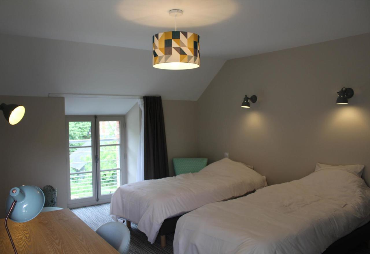 Echologia Hotel Louverné Екстериор снимка