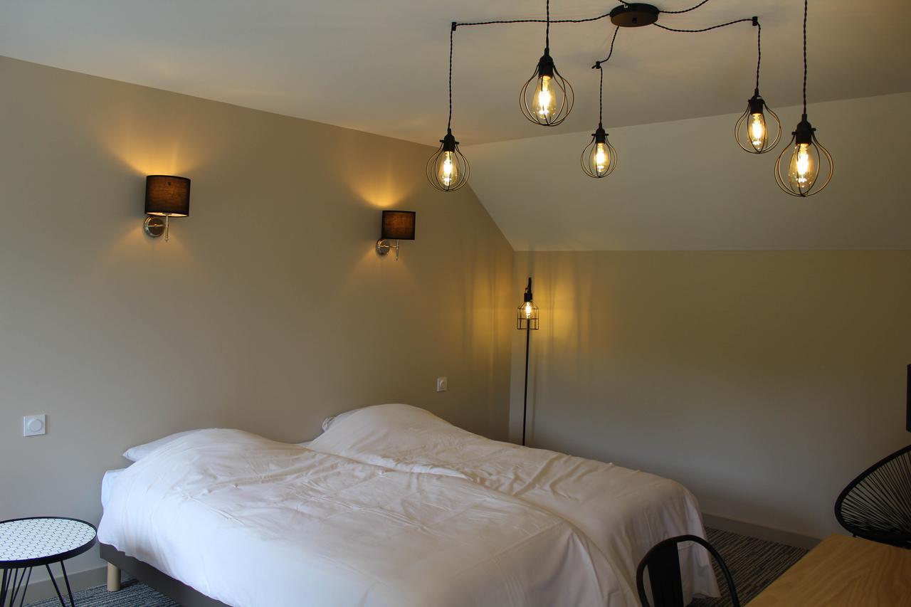 Echologia Hotel Louverné Екстериор снимка