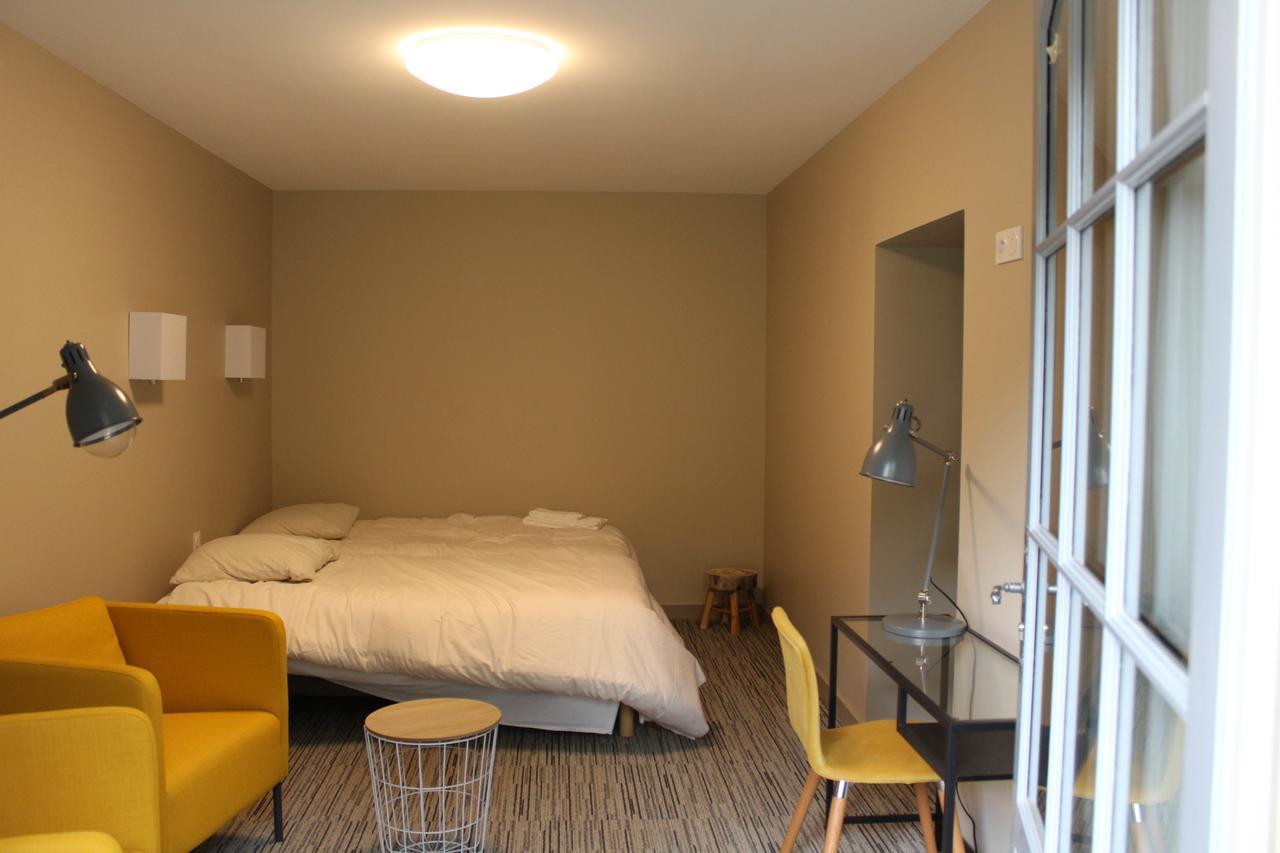 Echologia Hotel Louverné Екстериор снимка