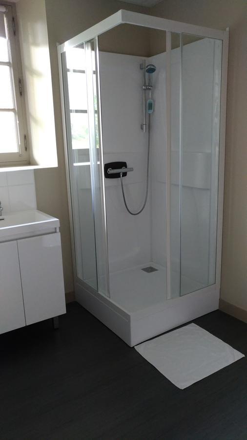 Echologia Hotel Louverné Екстериор снимка