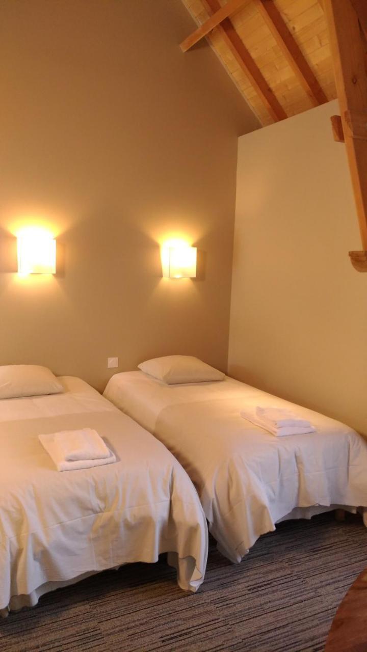 Echologia Hotel Louverné Екстериор снимка